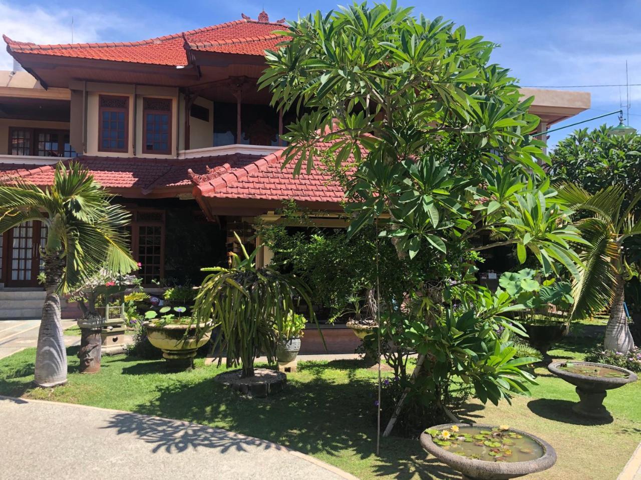 D'Kubu Legian Hotel Exterior foto
